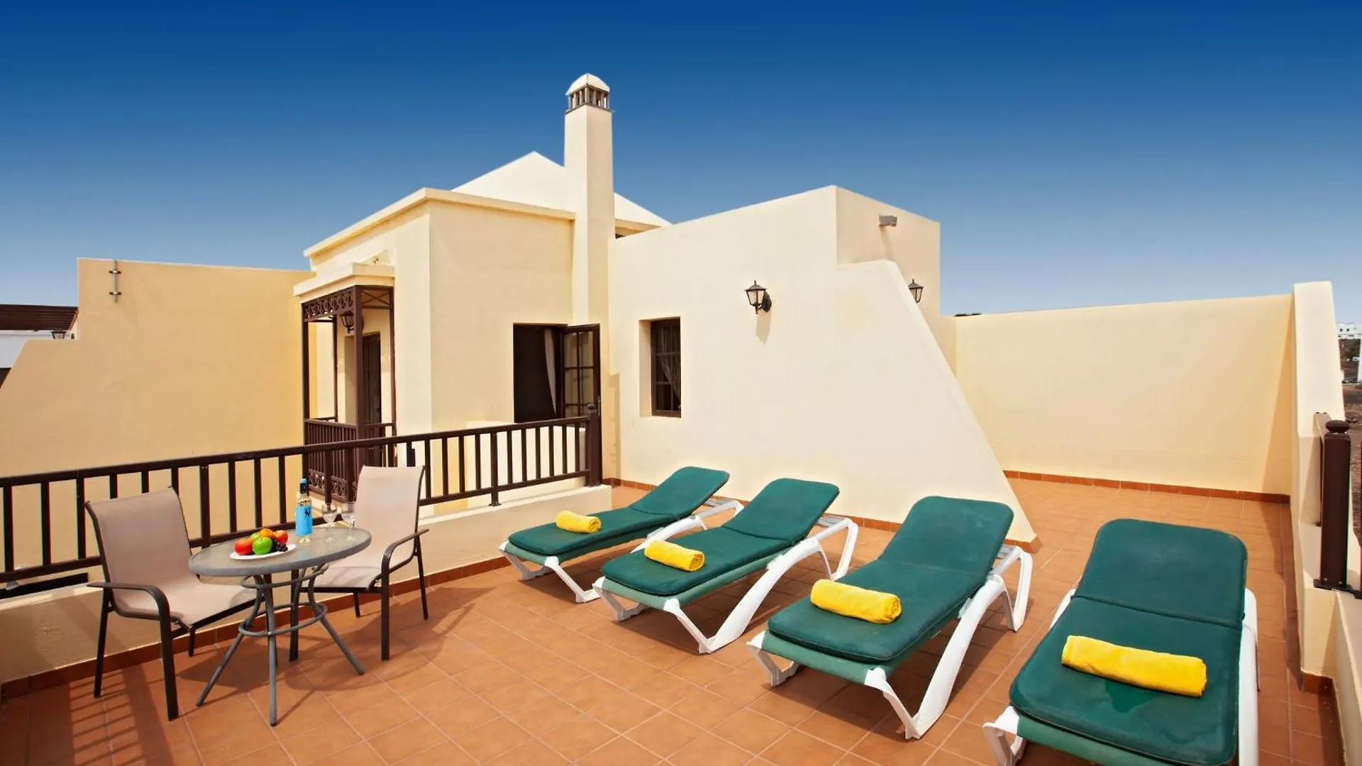 Delightful Costa Teguise Villa 4 Bedrooms Large Private Pool Villa Ellen Lanzarote 0*,  Spagna